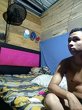 Emyli Liam online show from March 22, 2026, 11:17 pm