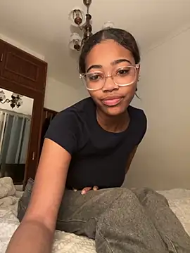 SilkSoles online show from April 12, 2026, 8:34 pm