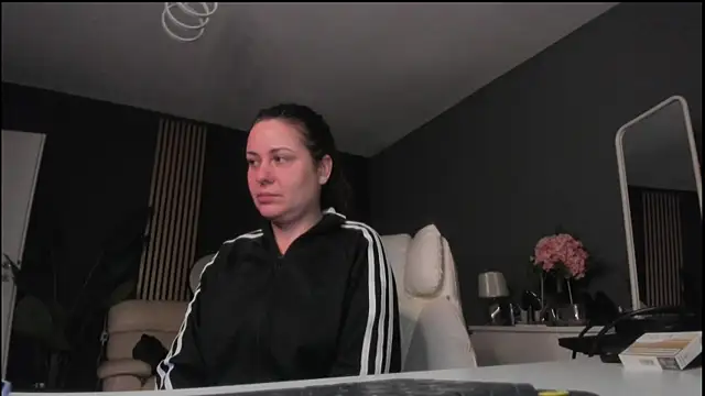 Snapshot of miss_ally chatting on March 28, 2026, 5:58 pm miss ally online show from March 28, 2026, 5:58 pm