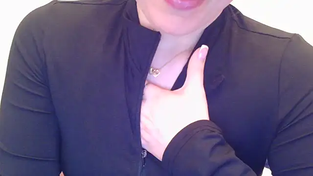 mery lou20252 online show from March 24, 2026, 5:13 pm