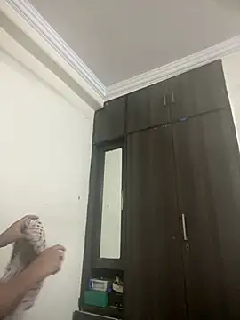 Snapshot of flywithkavish chatting on March 29, 2026, 2:02 am flywithkavish online show from March 29, 2026, 2:02 am