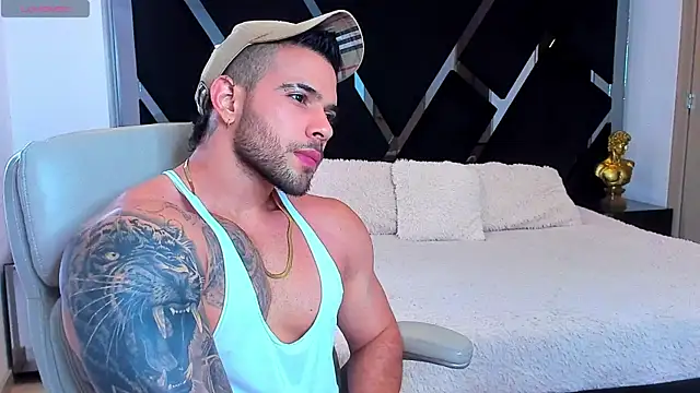 Raytorres online show from July 27, 2026, 8:05 pm