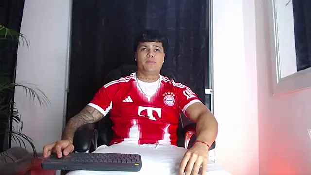 Pedro x777 online show from April 22, 2026, 12:28 am