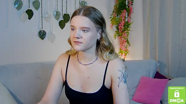 Emma peach online show from July 18, 2026, 12:41 am