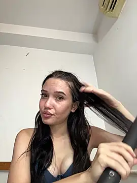 icedrosemarye online show from July 18, 2026, 1:52 pm