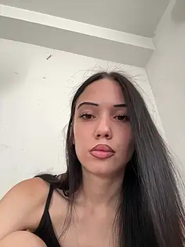 icedrosemarye online show from July 5, 2026, 3:52 pm