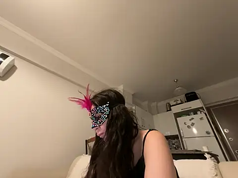 lilyums online show from July 21, 2026, 7:48 pm