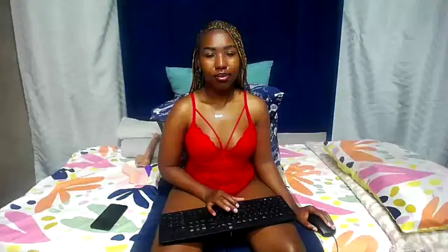 Candylips22 online show from May 5, 2026, 8:34 pm