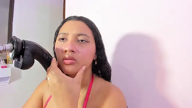veronica bigass online show from July 23, 2026, 7:32 pm