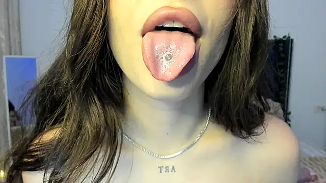 SofiyaXx online show from June 4, 2026, 10:36 pm