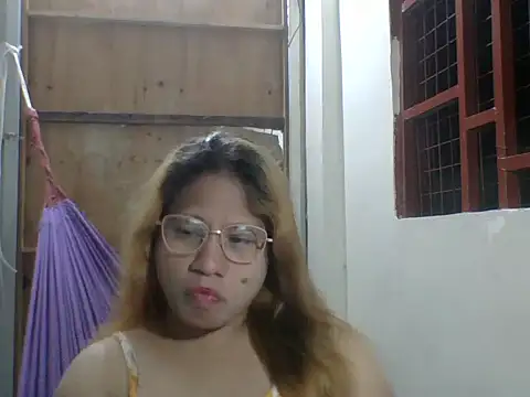 Snapshot of PinayChristine chatting on July 22, 2026, 3:58 pm PinayChristine online show from July 22, 2026, 3:58 pm