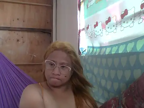 Snapshot of PinayChristine chatting on March 27, 2026, 7:06 am PinayChristine online show from March 27, 2026, 7:06 am