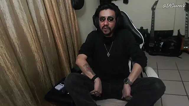 Snapshot of IASuarezV chatting on April 26, 2026, 6:32 am IASuarezV online show from April 26, 2026, 6:32 am
