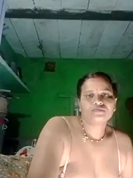 Shivani09900 online show from July 19, 2026, 7:32 pm
