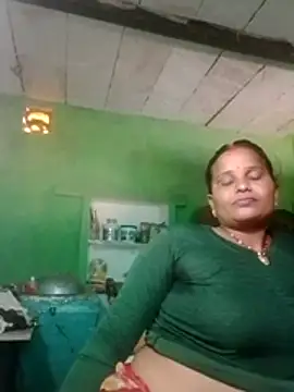 Shivani09900 online show from July 28, 2026, 6:32 am
