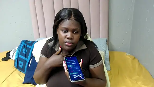 Snapshot of Chocolatemelons17 chatting on July 10, 2026, 3:45 pm Chocolatemelons17 online show from July 10, 2026, 3:45 pm