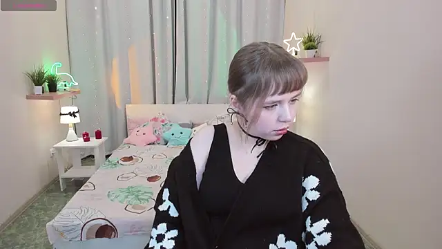 LeonaHicks online show from March 31, 2026, 6:15 am