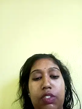 bannerjeesneha20 online show from April 25, 2026, 2:25 am