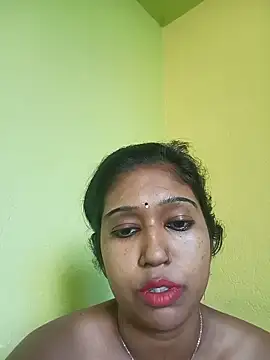 bannerjeesneha20 online show from May 14, 2026, 3:14 am