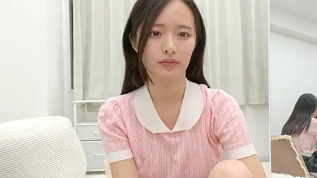 shinochan   online show from May 12, 2026, 1:28 pm
