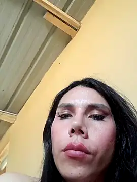 GinaLaFenix online show from June 10, 2026, 3:35 pm