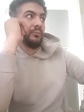 nighthunter2703 online show from March 26, 2026, 9:51 am