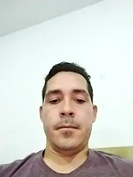 Gabriel leon33 online show from June 23, 2026, 8:12 am