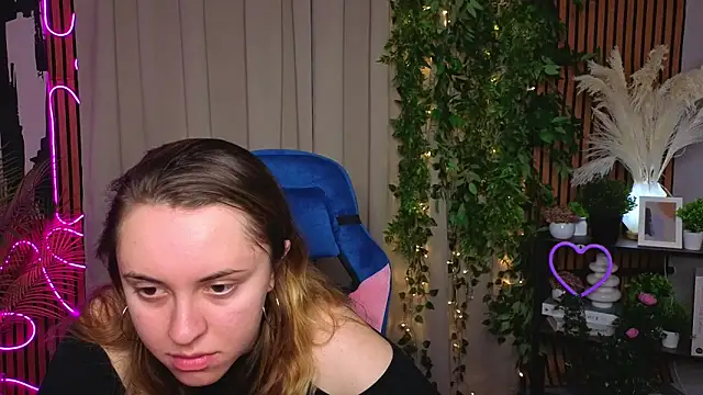 LucyMendoza online show from March 25, 2026, 3:00 pm