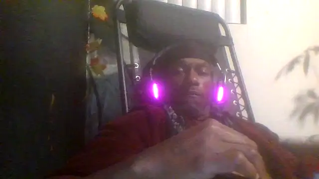 Yourfriendlyneighbor online show from April 22, 2026, 10:33 am