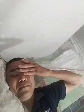 Snapshot of Tinh_love chatting on March 27, 2026, 2:40 pm Tinh love online show from March 27, 2026, 2:40 pm