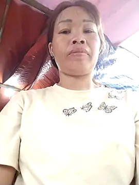 Ely-cute2k online show from May 1, 2026, 11:54 pm