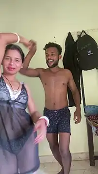 Snapshot of hornysofiya chatting on April 14, 2026, 4:17 am hornysofiya online show from April 14, 2026, 4:17 am