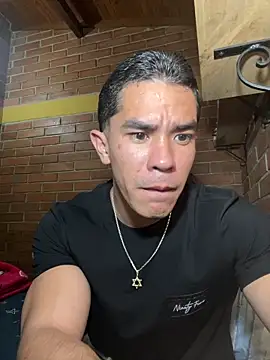 Snapshot of Noe_Blake chatting on April 5, 2026, 3:35 am Noe Blake online show from April 5, 2026, 3:35 am