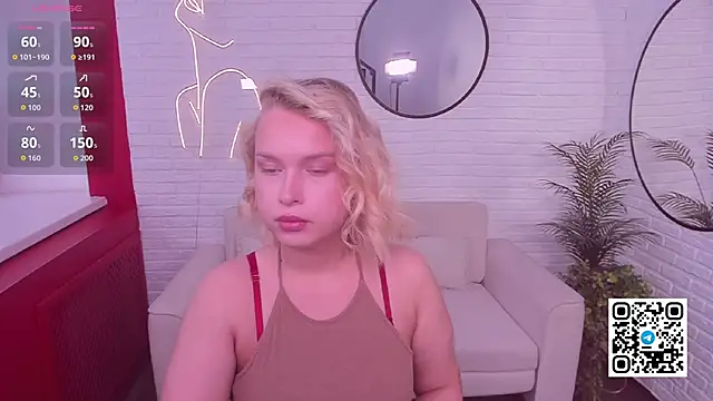 Snapshot of angelic_coy chatting on April 28, 2026, 12:31 pm angelic coy online show from April 28, 2026, 12:31 pm
