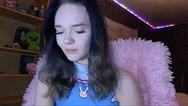 baby onface online show from July 25, 2026, 7:31 pm