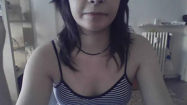 HoneyDrip 1 online show from June 26, 2026, 4:13 pm