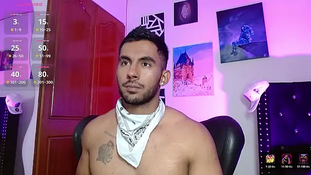 Snapshot of romanpearce_ chatting on July 29, 2026, 5:23 pm romanpearce online show from July 29, 2026, 5:23 pm