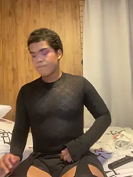 Snapshot of Sweet_Darius chatting on March 25, 2026, 7:19 am Sweet Darius online show from March 25, 2026, 7:19 am