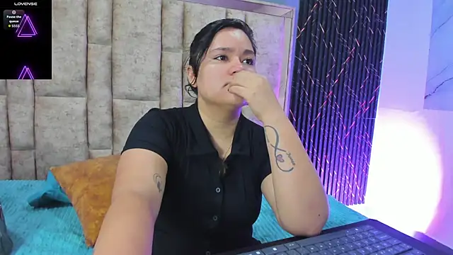 Snapshot of natasha_adam21 chatting on July 12, 2026, 2:12 am natasha adam21 online show from July 12, 2026, 2:12 am