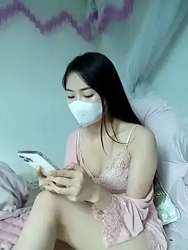 Xiangchuu online show from May 3, 2026, 8:08 am