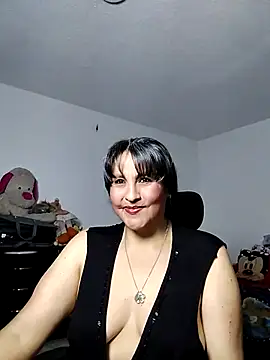 Merlyna Goldenss online show from April 22, 2026, 3:02 am