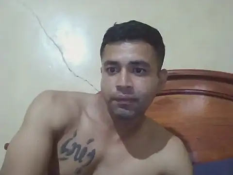 User 02  online show from August 1, 2026, 1:47 am