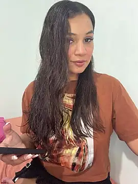 Snapshot of Colochitapupy chatting on April 16, 2026, 4:35 am Colochitapupy online show from April 16, 2026, 4:35 am