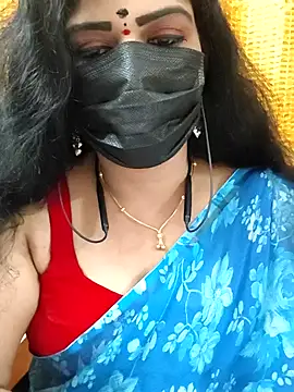 Snapshot of meenakshi_cutie chatting on March 25, 2026, 1:10 pm meenakshi cutie online show from March 25, 2026, 1:10 pm