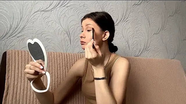 ToshikoBertel online show from March 27, 2026, 2:20 am