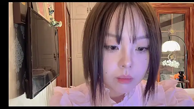 thelittlexx online show from June 2, 2026, 7:41 am