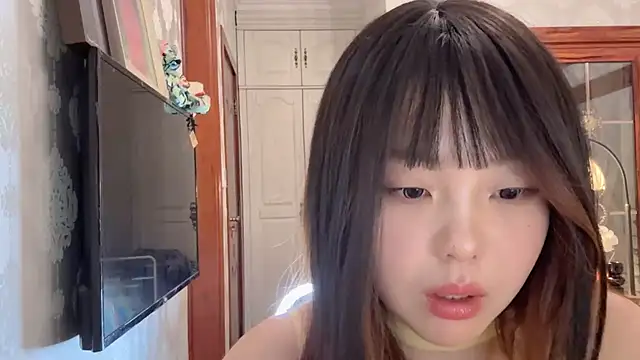 thelittlexx online show from May 3, 2026, 12:09 pm