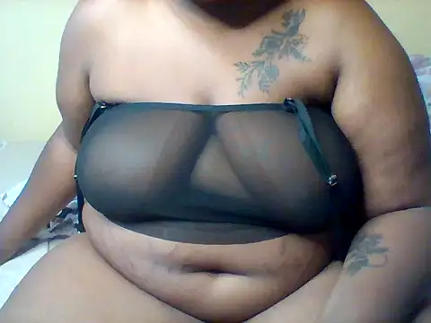 Snapshot of bunny_jay chatting on April 14, 2026, 7:46 am bunny jay online show from April 14, 2026, 7:46 am