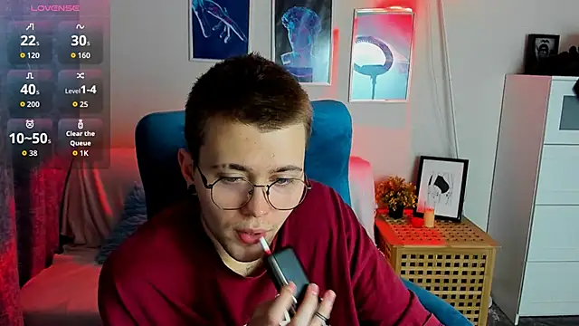 Snapshot of Thomas_Norton chatting on May 1, 2026, 8:58 pm Thomas Norton online show from May 1, 2026, 8:58 pm