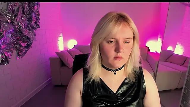 KathyBriggs online show from June 16, 2026, 5:07 am